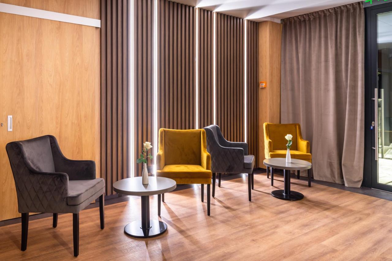 Aparthotel Nox Cluj-Napoca Exterior photo
